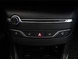 Peugeot 308 (2015) 1.2 e-THP, Serv.kniha, Navi - náhled 13
