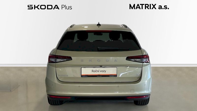 Škoda Superb (2025) Selection iV 1.5 TSI 150kW DSG - fotka 8 z 34
