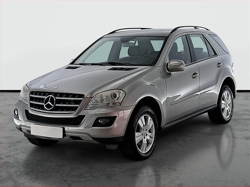 Mercedes-Benz Třídy M (2009) ML 320 CDI , 4X4, Automat - fotka 2 z 20