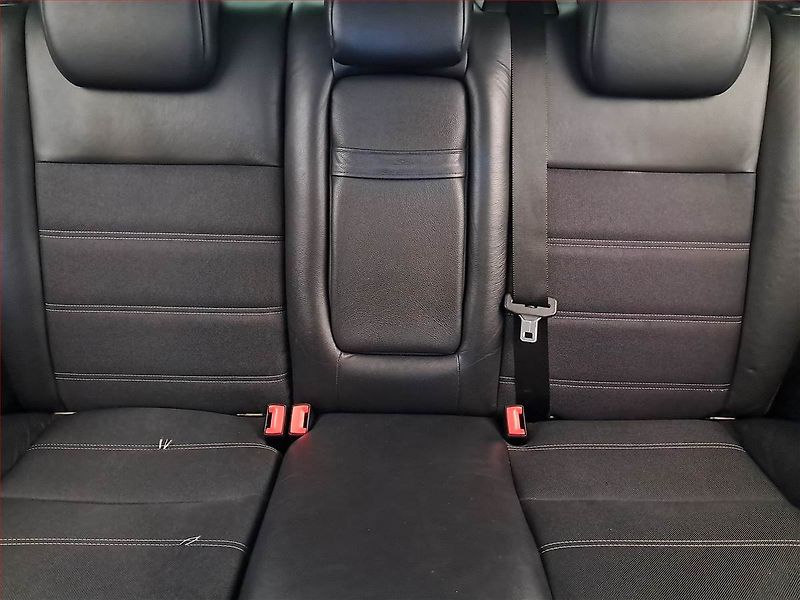 Ford Focus (2009) 1.8 16V, po STK, Tažné - fotka 10 z 15