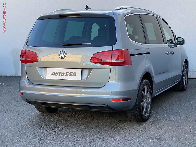 Volkswagen Sharan (2014) 2.0 TDi, Life, DSG, TZ - fotka 4 z 19