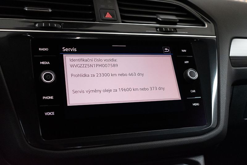 Volkswagen Tiguan Allspace 1.5 TSI DSG*VIRTUAL*DPH*ČR 1.M - fotka 31 z 44