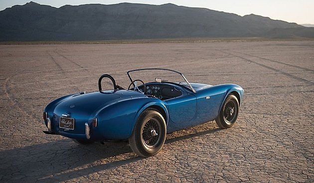 Shelby Cobra CSX 2000.