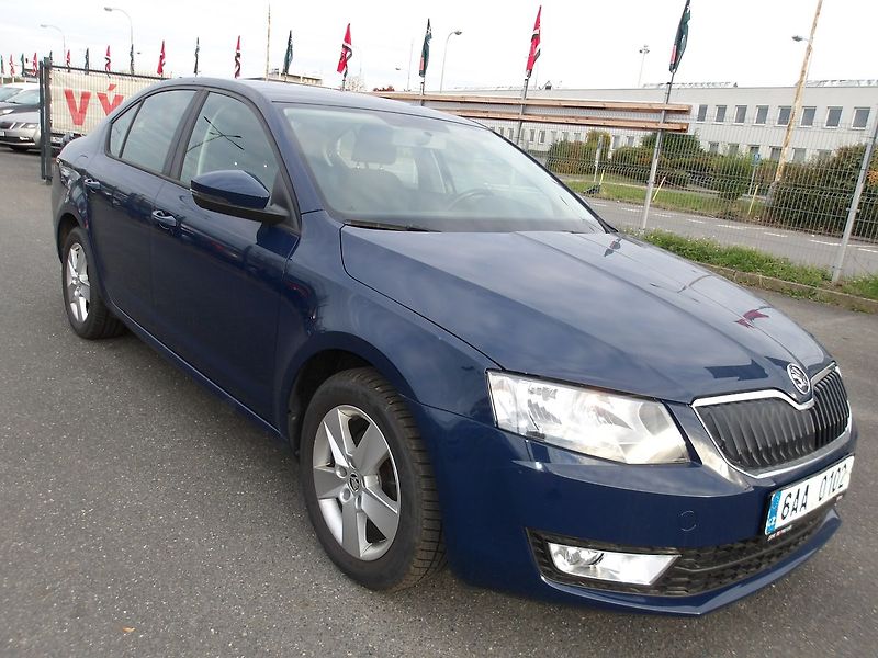 Škoda Octavia 1,6TDi 1.MAJITEL ! NAJ.137000k - fotka 7 z 30