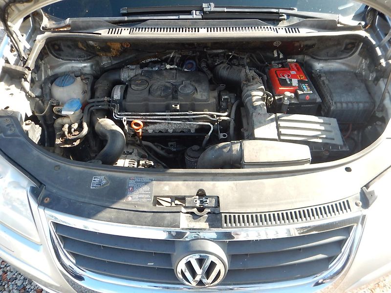 Volkswagen Touran 2.0 TDI, DIGIKLIMA - fotka 25 z 26