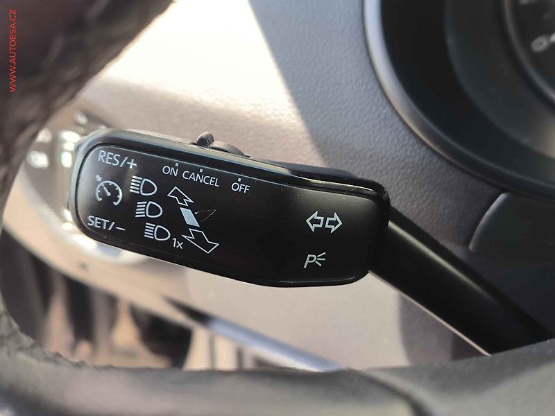 Škoda Octavia (2015) 2.0 TDi 4x4, Style, bixen - fotka 16 z 19