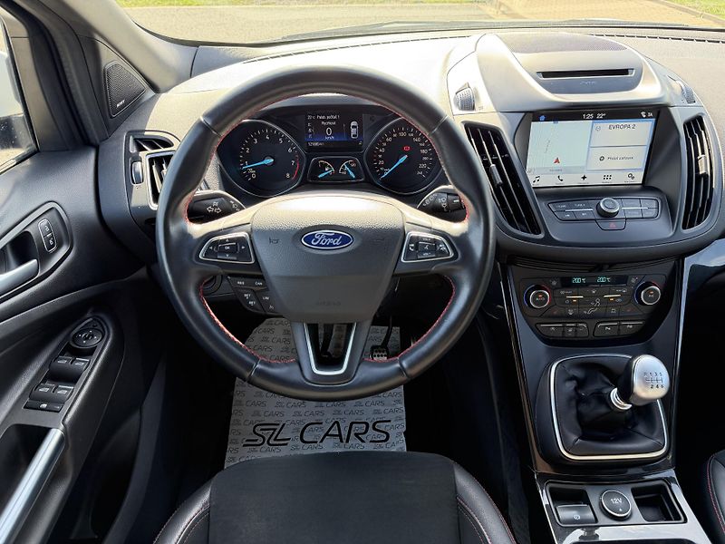 Ford Kuga 1.5 EB ST PANORAMA SERVISKA - fotka 14 z 48
