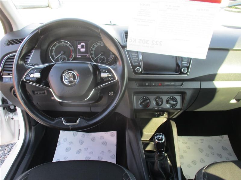 Škoda Fabia 1,0 TSI,klima,servis,DPH,CZ, - fotka 16 z 39