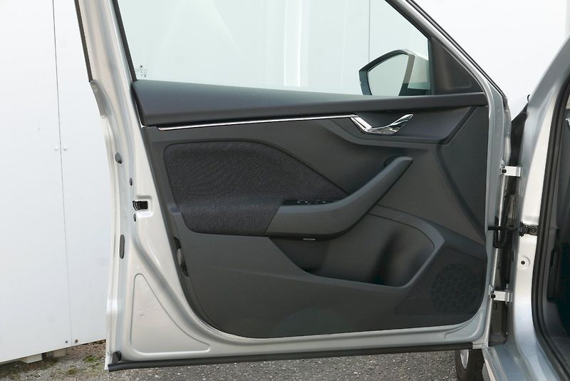 Škoda Kamiq (2025) 1.0 TSI 85 kW DSG 7° TOP Selec - fotka 17 z 27