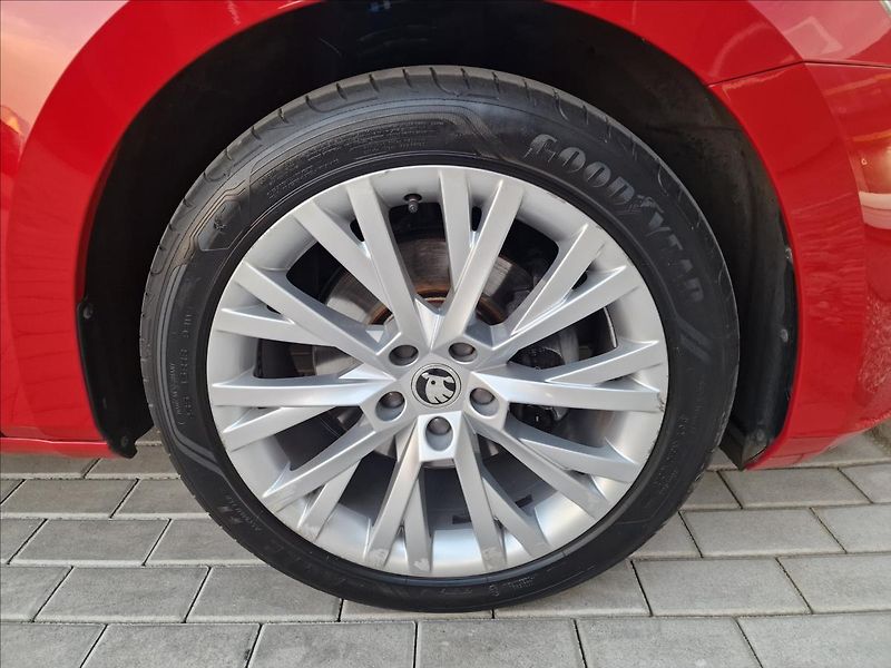 Škoda Superb 2.0 TDI 110kW Style,ČR,1.Maj. - fotka 45 z 50