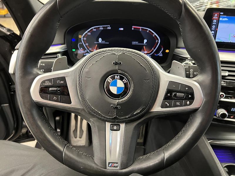 BMW Řada 5 530D XDRIVE M-SPORT 195kW - fotka 10 z 24