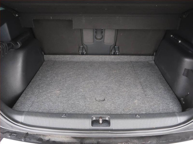 Škoda Yeti (2011) 2.0 TDI, Navi, Xenony - fotka 13 z 19