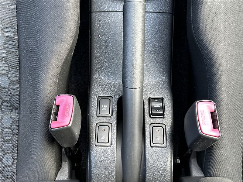 Suzuki SX4 2,0 DDiS 135PS  Style 4x4 - fotka 27 z 51