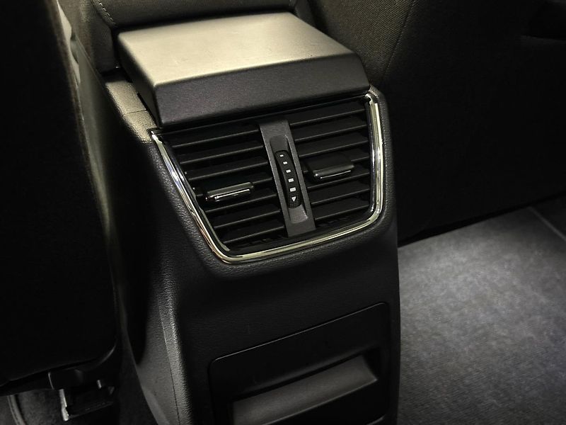 Škoda Octavia Style DSG - fotka 22 z 30