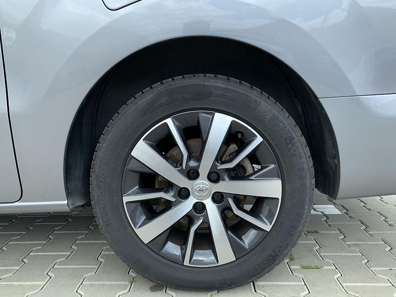 Toyota ProAce Verso L2 FAMILY 2.0 D-4D 130kW AT8 - fotka 28 z 30