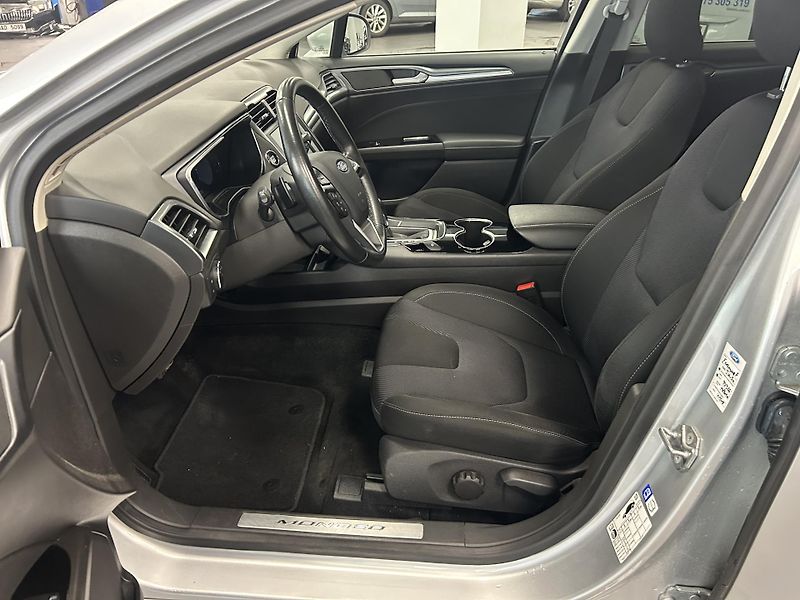 Ford Mondeo (2015) 2.0TDCi Aut Titanium LED 110kW - fotka 5 z 26