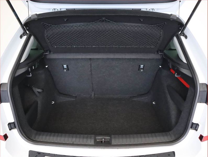 Škoda Kamiq (2019) Style 1.0 TSI, Serv.kniha - fotka 14 z 20