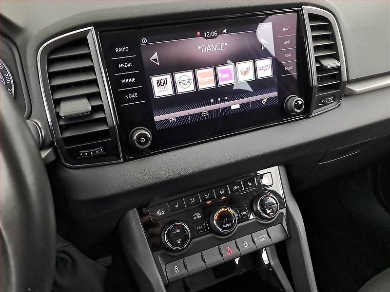 Škoda Karoq (2019) 1.5 TSI - fotka 12 z 18