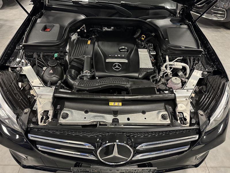 Mercedes-Benz GLC (2017) 350e 4M AMG - fotka 33 z 42