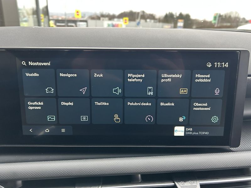 Hyundai Tucson 1,6 T-GDI PHEV 211kW SMART FL - fotka 29 z 34