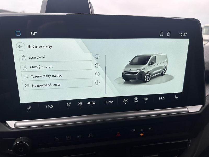 Volkswagen Caravelle (2026) 2.0TDI 125kW 4x4 8AUT DR NT CZ - fotka 39 z 52