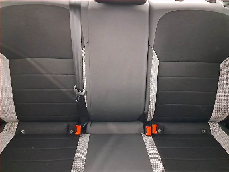 Škoda Rapid (2018) Ambition 1.0 TSI, Serv.kniha - fotka 10 z 21