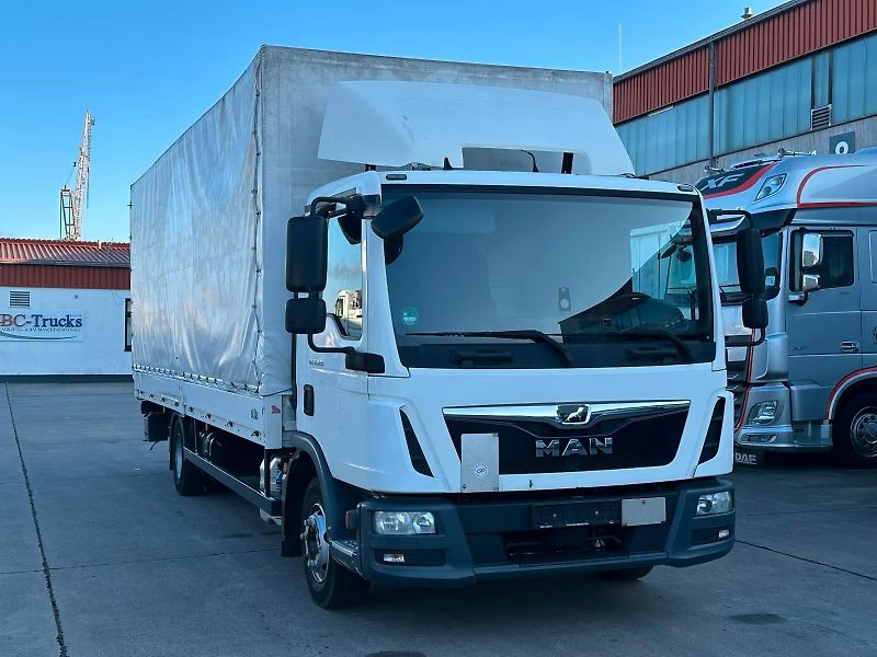 MAN TGL 12.220 4x2 plachta s čelem - fotografie inzerátu