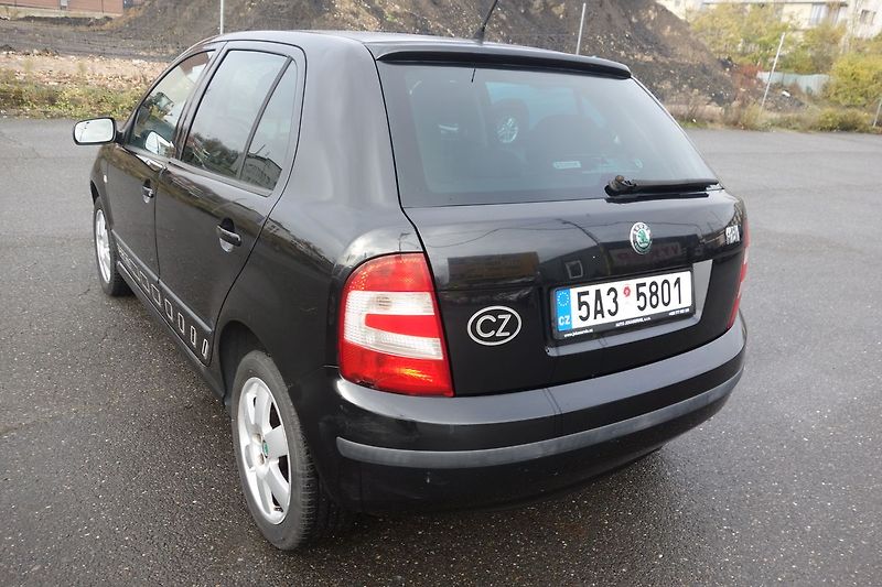 Škoda Fabia 1,4TDi SPORTLINE  2.MAJ.! - fotka 10 z 25