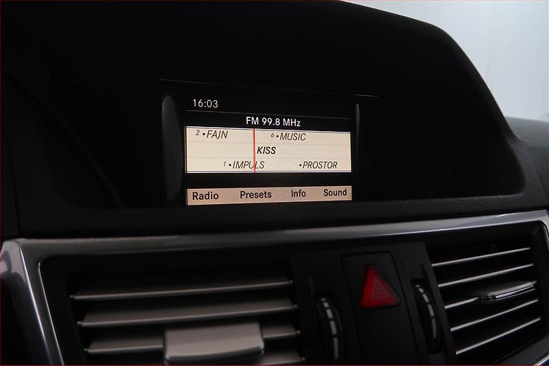 Mercedes-Benz Třídy E (2010) E 250 CDI, Automat, Navi - fotka 15 z 19