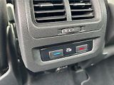 Volkswagen Touran 2,0TDi 140kW HIGHLINE BUSINESS - náhled 24