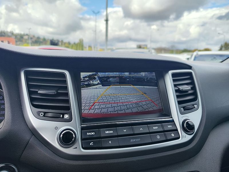 Hyundai Tucson 2.0 CRDI/136kW STL PRM 4x4 AT - fotka 22 z 40