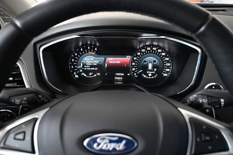 Ford Mondeo (2022) 2.0 LED SONY 140 KW Tažné 8AT - fotka 20 z 33