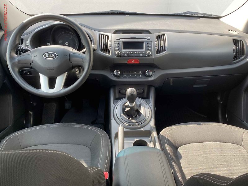 Kia Sportage (2011) 1.6GDI, 1.maj,ČR, Klima - fotka 8 z 15