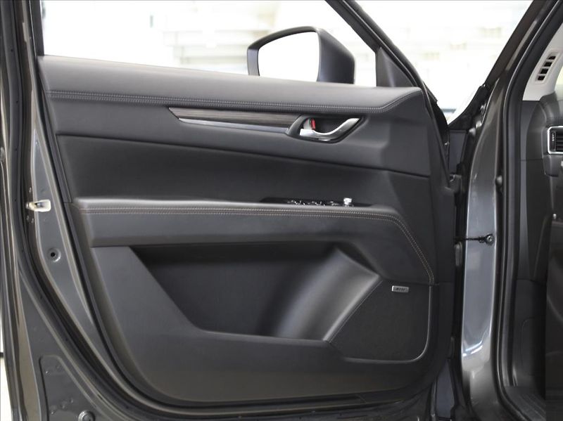 Mazda CX-5 2,0 G160 4x4 MT Bose 82tkm! - fotka 15 z 26