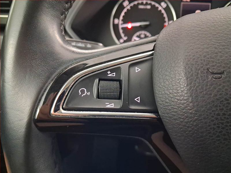 Škoda Superb (2016) Style 2.0 TDI, Serv.kniha - fotka 15 z 21