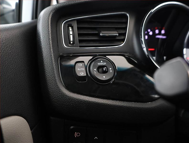 Kia Ceed (2014) 1.6 CRDi, Serv.kniha, nová STK - fotka 16 z 19