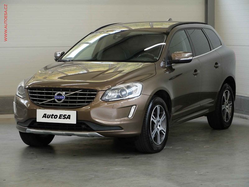 Volvo XC60 (2014) 2.4 D4 AWD, AT, bixen, kamera - fotka 3 z 22