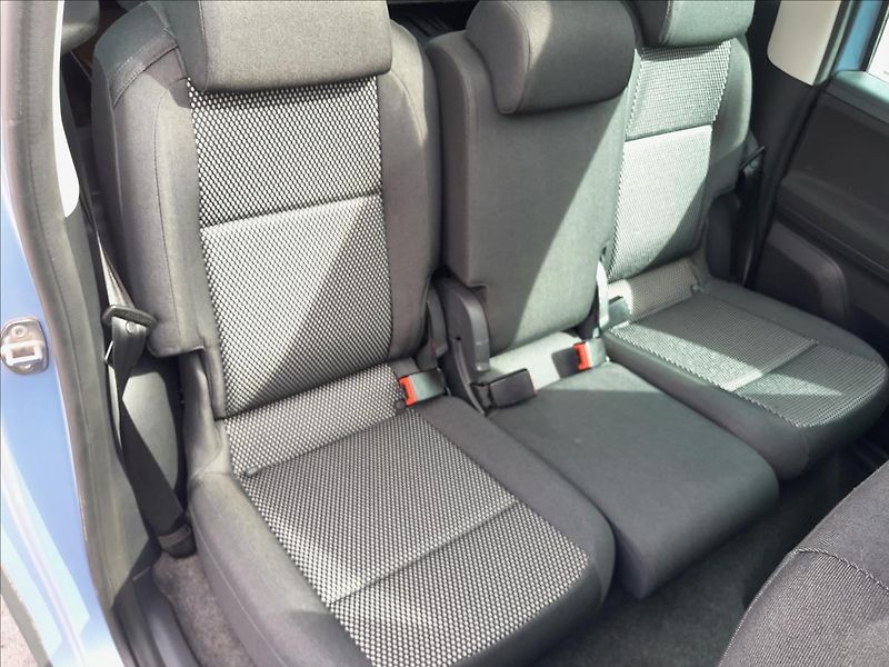 Škoda Roomster 1,6 i 77kW SCOUT MOTOR K.O. - fotka 25 z 43
