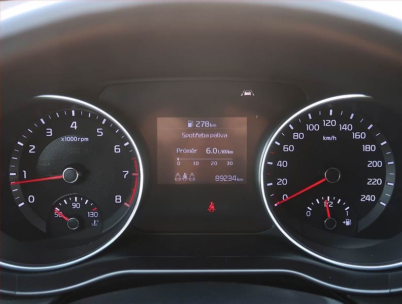 Kia Ceed (2020) 1.4 T-GDI, ČR,1.maj - fotka 11 z 22