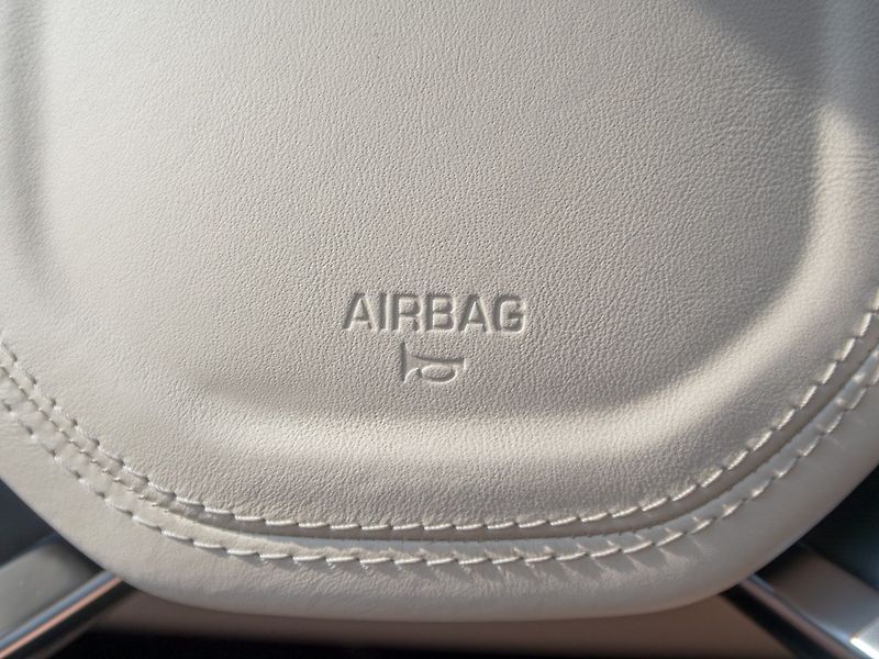 Land Rover Range Rover (2013) 3.0D 183KW - fotka 34 z 60