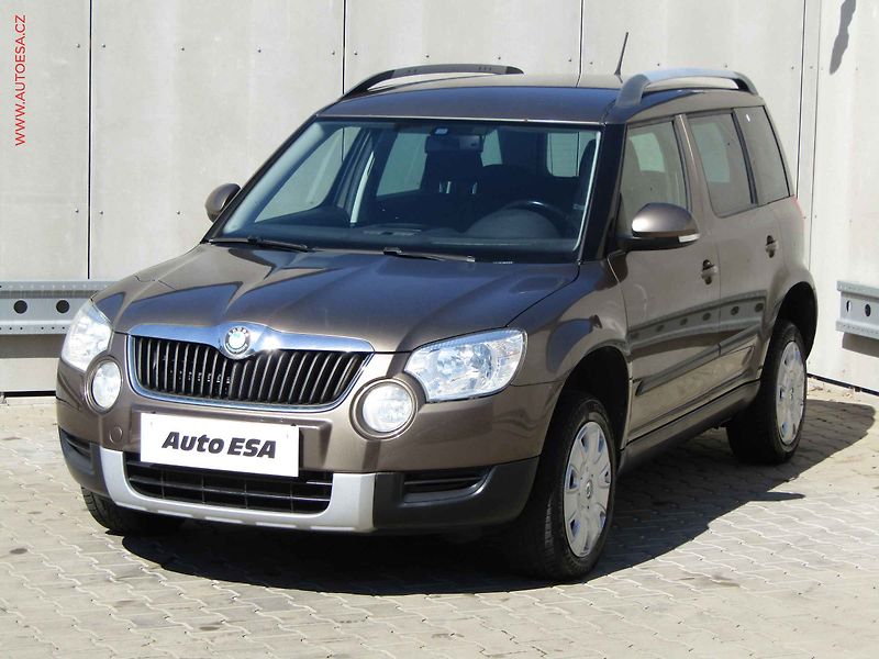 Škoda Yeti (2010) 2.0 TDi 4x4, AC, tempo, park - fotka 3 z 17