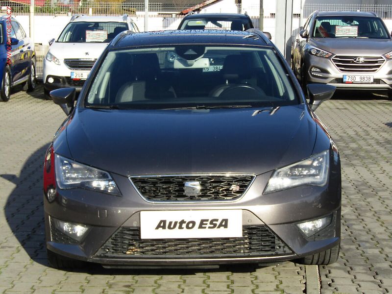 Seat Leon (2016) 2.0 TDi, ČR, servis.kniha - fotka 2 z 22
