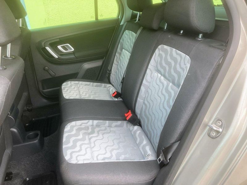 Škoda Fabia Kombi 1,2 HTP (51kW)*PŮVOD ČR* - fotka 14 z 17