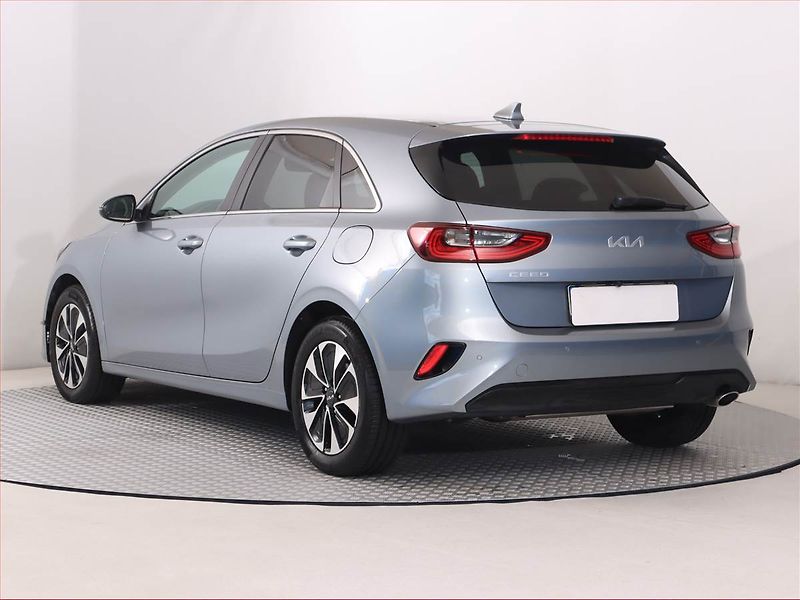 Kia Ceed (2025) 1.5 T-GDI - fotka 4 z 22