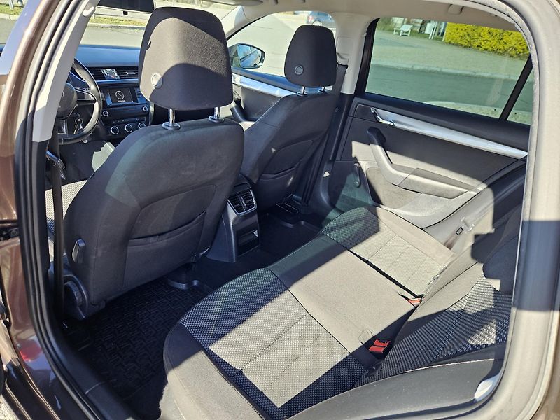 Škoda Octavia (2015) SUPER STAV, 81KW, SPLÁTKY  - fotka 13 z 23