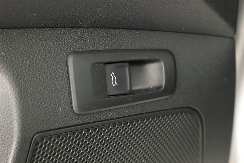 Škoda Karoq (2025) 2.0 TDI, SPORTLINE, 4X4 - fotka 10 z 21