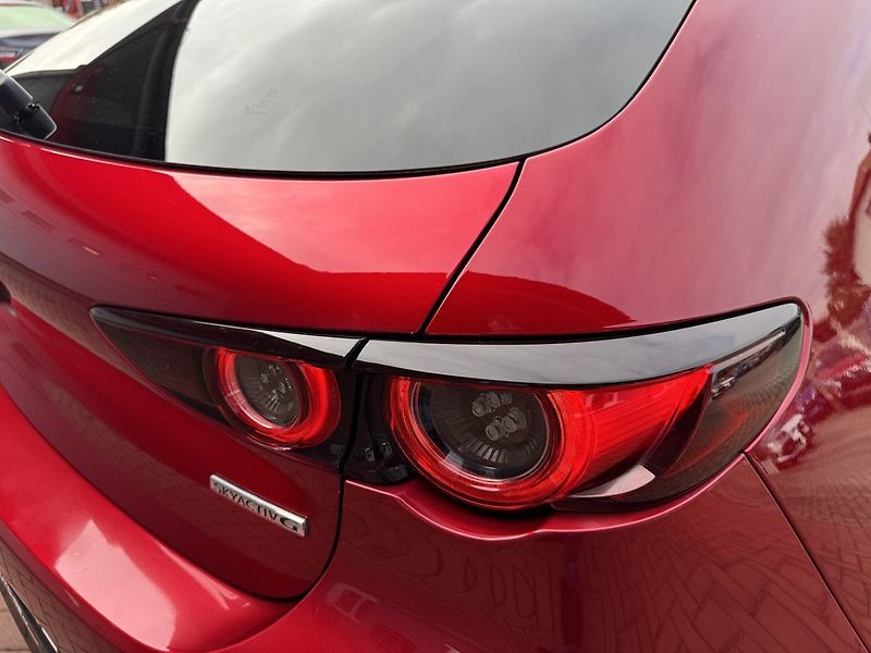 Mazda 3 (2019) 2.0i G-122 Ad.LED Bose Kamera - fotka 41 z 49