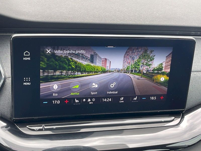 Škoda Octavia (2023) 1.5 TSI 110kW Style Plus Combi - fotka 16 z 35