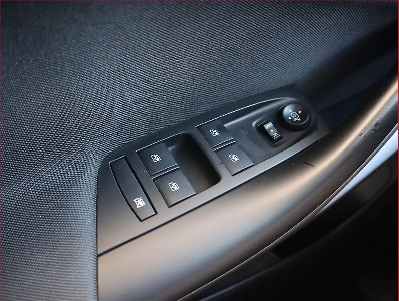 Opel Astra (2021) 1.2 Turbo, Serv.kniha - fotka 13 z 17