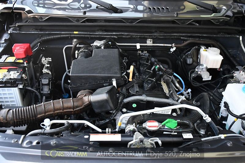 Suzuki Jimny 1,5 GLX AUTOMAT, 4X4 LONG - fotka 39 z 40